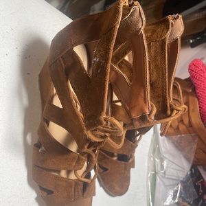 Maurice’s brown suede shoes